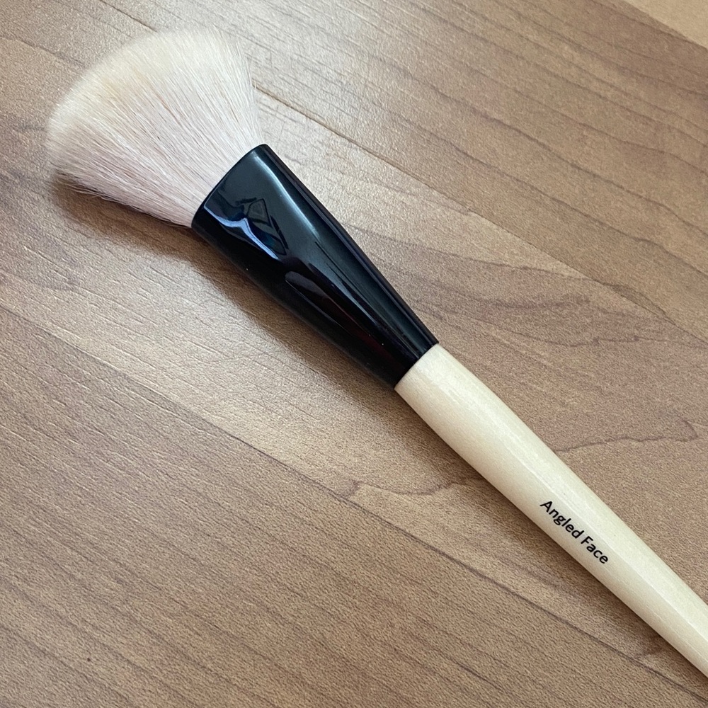 Bobbi Brown Angled Face Blender Brush